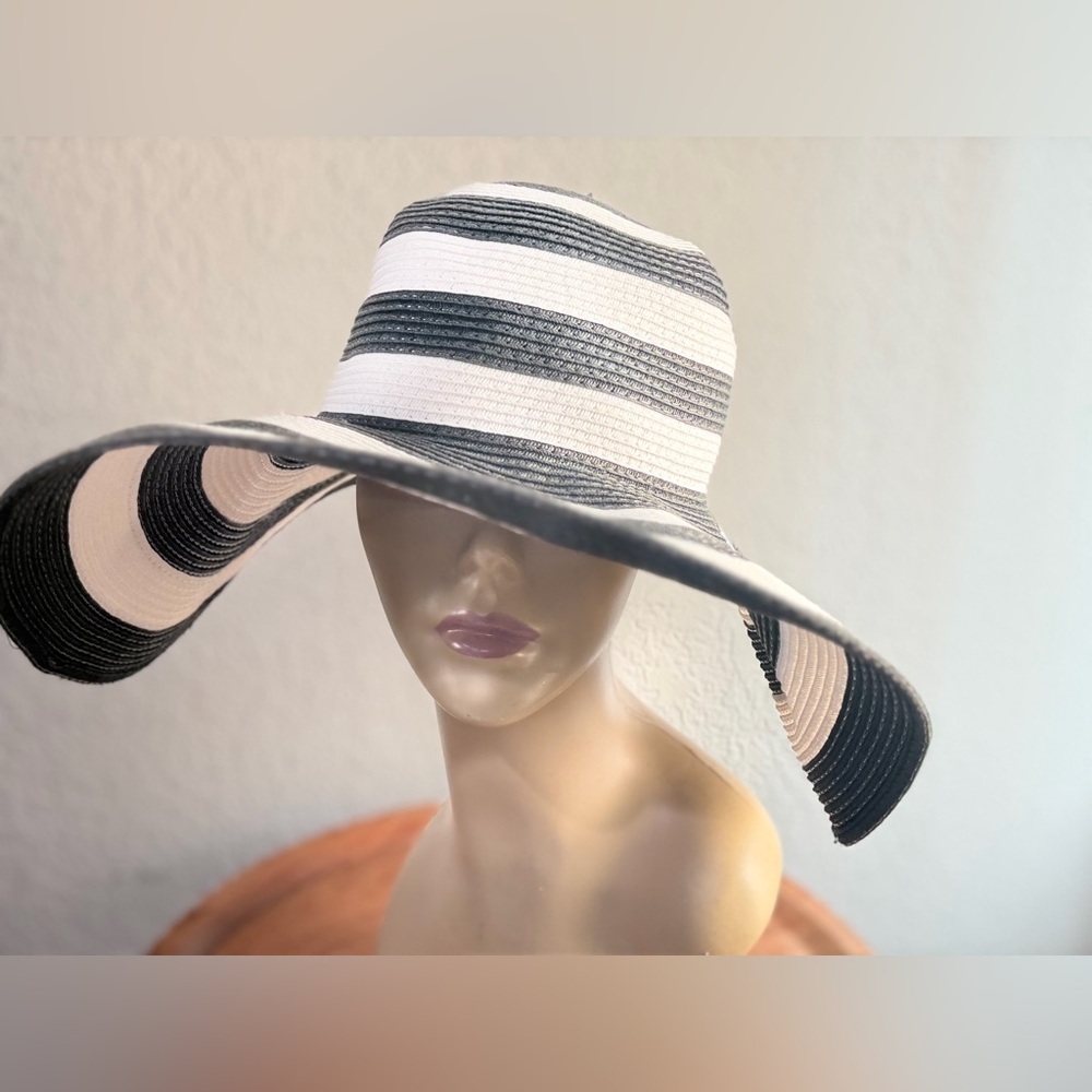 Shade shore Women's Floppy Hat Shade & Shore Brand Black & White new no tags - Picture 2 of 6